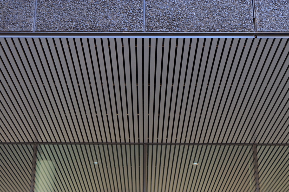 0286：大阪中之島美術館 デッキ天井のディティール