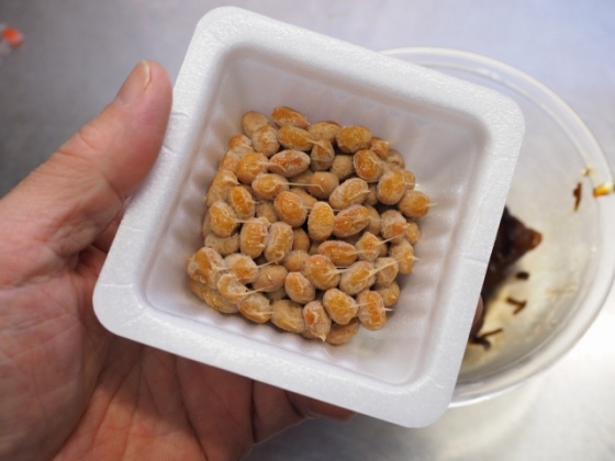 マグロ刺身の塩昆布漬け納豆002