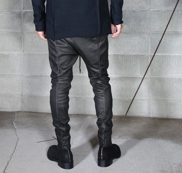 20AW-SOLIDLEATHERPANTS11.jpg