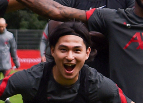 Liverpool Victory pose pre season Minamino Takumi
