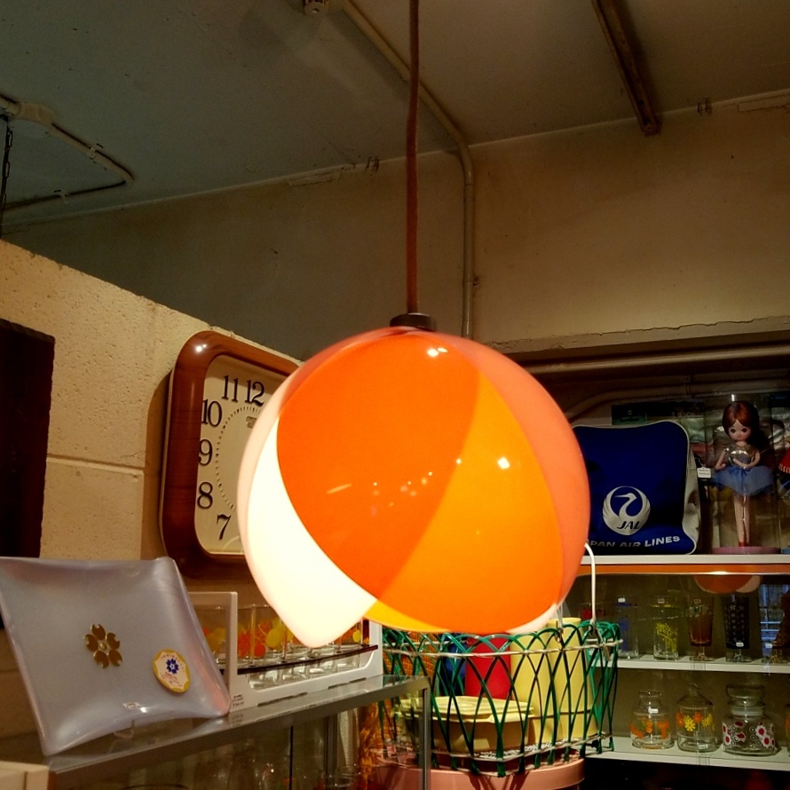 人気ブランドの 昭和レトロ ペンダントライト チューリップ オレンジ レトロポップ - 天井照明