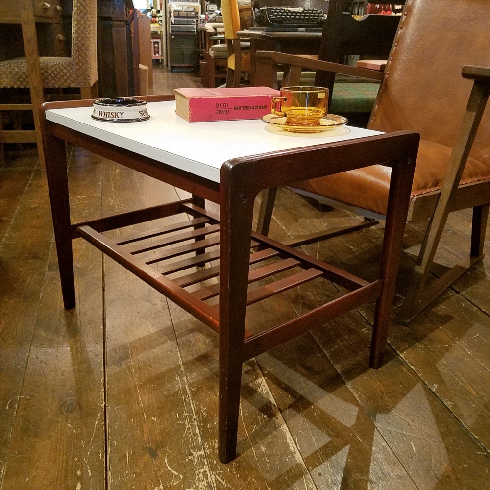 日本価格  サイドテーブル　コーヒーテーブル karimoku サイドテーブル